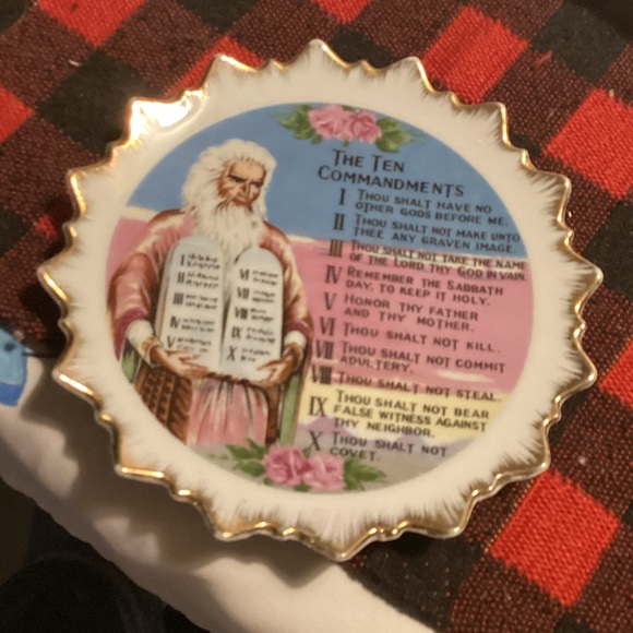 Decorative Ten Commandments Plate - Picture 3 of 3